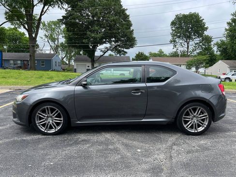 Used 2011 Scion tC FWD image 2