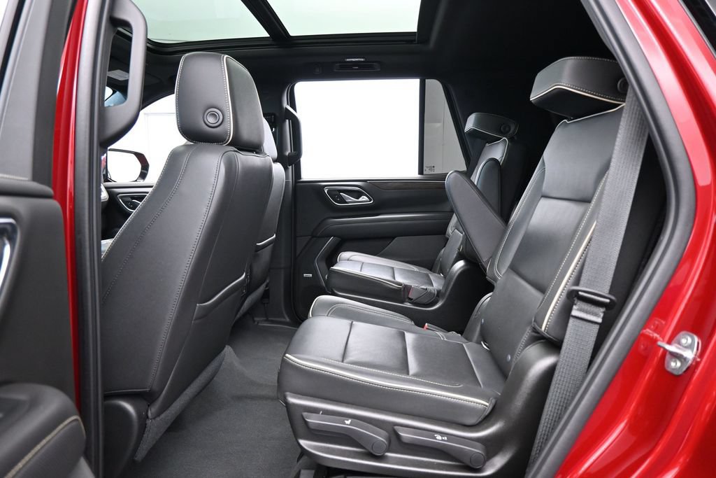 Used 2021 Chevrolet Tahoe Premier w/ Premium Package RWD image 42