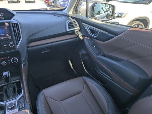 Certified 2022 Subaru Forester Touring w/ Popular Package #3 image 17