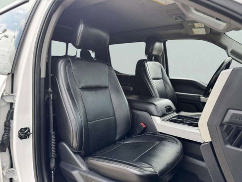 Used 2019 Ford F250 Lariat w/ Lariat Ultimate Package AWD/4WD image 56
