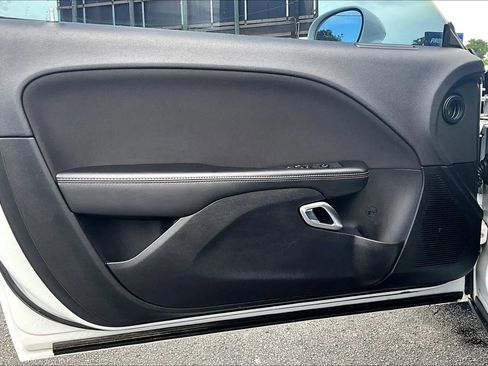 Used 2019 Dodge Challenger SXT RWD image 17