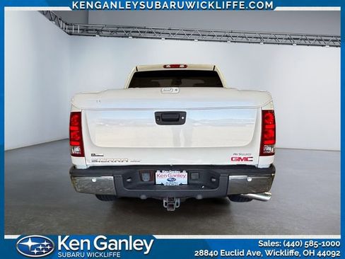 Used 2012 GMC Sierra 1500 SLT w/ SLT White Diamond Edition RWD image 4
