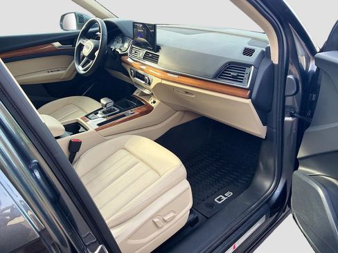 Used 2023 Audi Q5 2.0T Premium w/ Convenience Package AWD/4WD image 14
