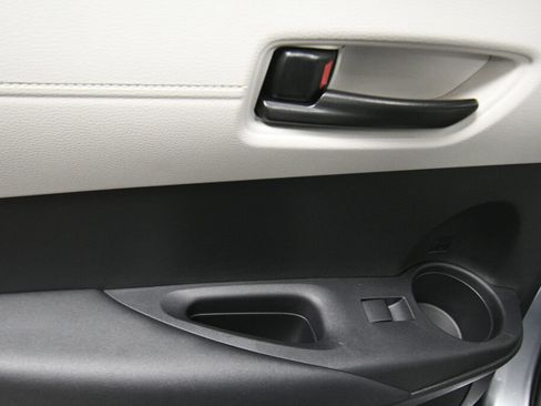 Used 2023 Toyota Corolla Cross L FWD image 20