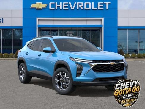 New 2026 Chevrolet Trax LT w/ Driver Confidence Package FWD image 7