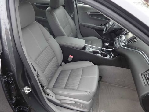 Used 2018 Chevrolet Impala LS image 9