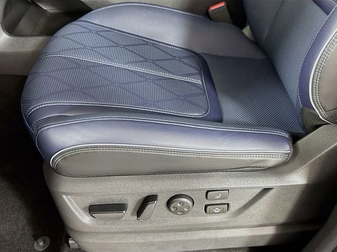 New 2026 INFINITI QX80 4WD w/ Sport Exterior Package image 25