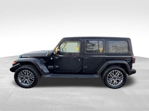 Used 2024 Jeep Wrangler High Altitude image 3