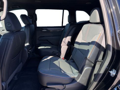 New 2026 GMC Acadia AT4 image 16