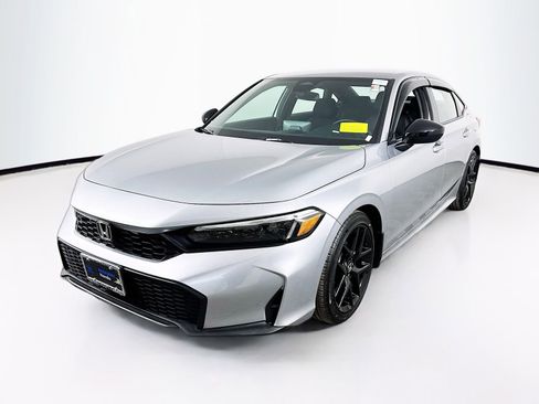 Used 2024 Honda Civic Sport image 3