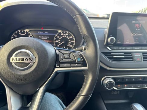 Used 2021 Nissan Altima 2.5 SV w/ SV Premium Package FWD image 23