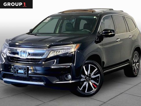 Used 2019 Honda Pilot Touring image 1