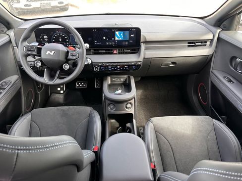 Certified 2025 Hyundai Ioniq 5 N image 18