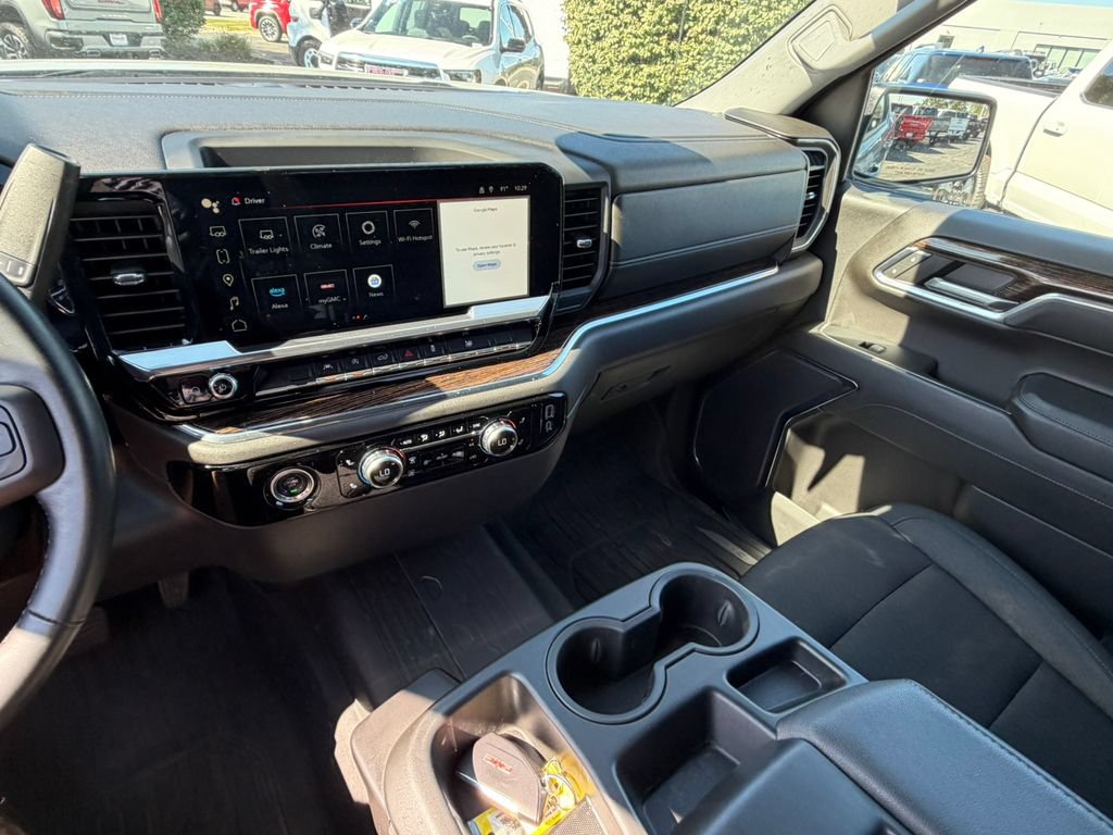 Used 2024 GMC Sierra 1500 Elevation w/ LPO, Elevation Black Package AWD/4WD image 36