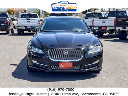 Used 2017 Jaguar XJ L Portfolio RWD image 6