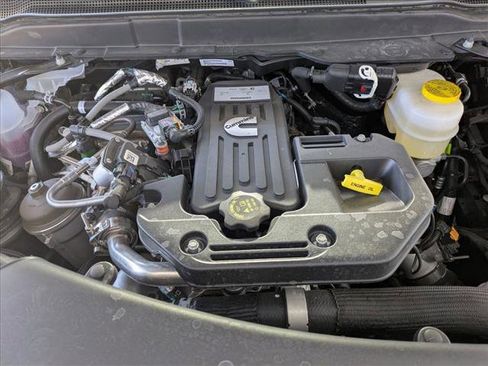 New 2026 RAM 2500 Limited AWD/4WD image 16