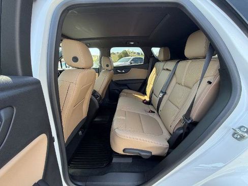 Used 2025 Chevrolet Blazer Premier w/ Driver Confidence II Package AWD/4WD image 3