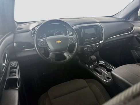Used 2023 Chevrolet Traverse LT FWD image 20