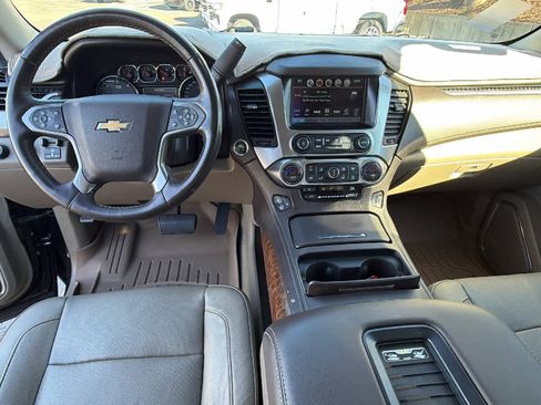 Used 2016 Chevrolet Suburban LTZ image 26