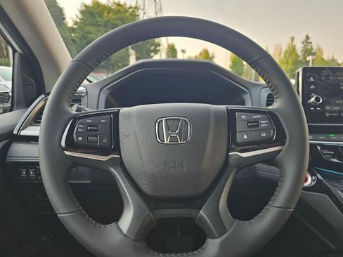 New 2026 Honda Odyssey Touring image 25