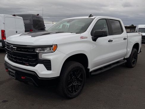 Used 2025 Chevrolet Silverado 1500 LT Trail Boss w/ Protection Package AWD/4WD image 2