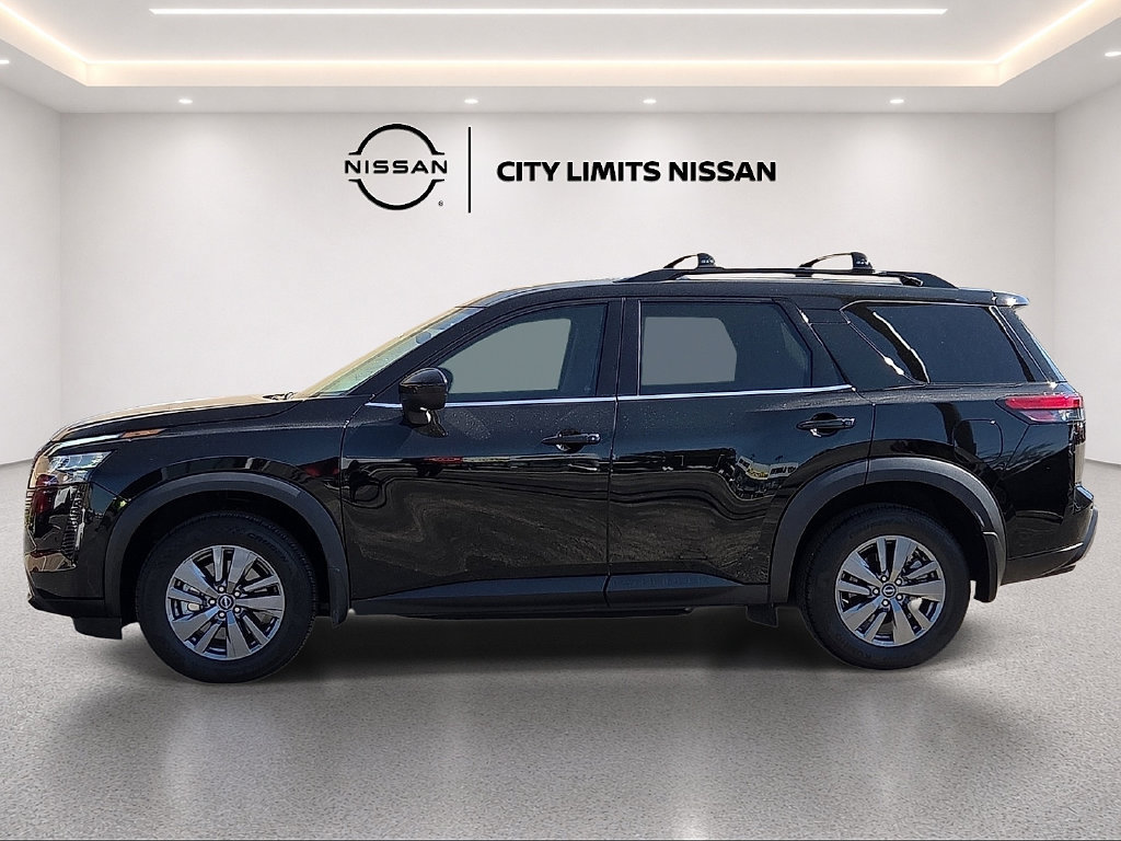 Used 2026 Nissan Pathfinder SV FWD image 6