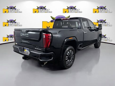 Used 2024 GMC Sierra 2500 Denali Ultimate AWD/4WD image 5