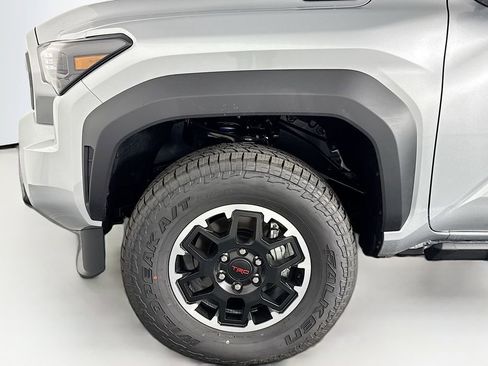 New 2025 Toyota Tacoma TRD Off-Road image 30