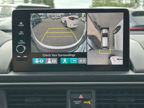 Certified 2025 Honda Pilot Elite image 26