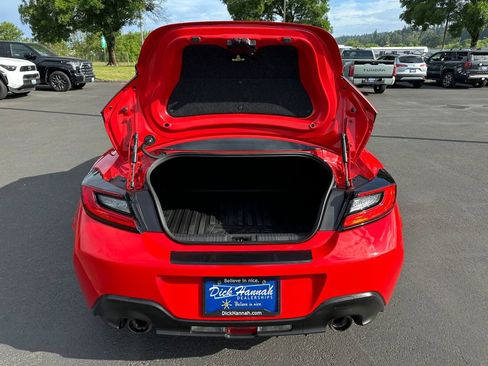 Used 2025 Toyota GR86 RWD image 11