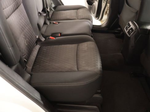 Used 2020 Nissan Rogue S AWD/4WD image 13