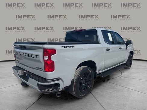 Used 2024 Chevrolet Silverado 1500 Custom w/ Dark Appearance Package AWD/4WD image 6