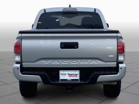 Used 2021 Toyota Tacoma TRD Off-Road w/ Technology Package image 5