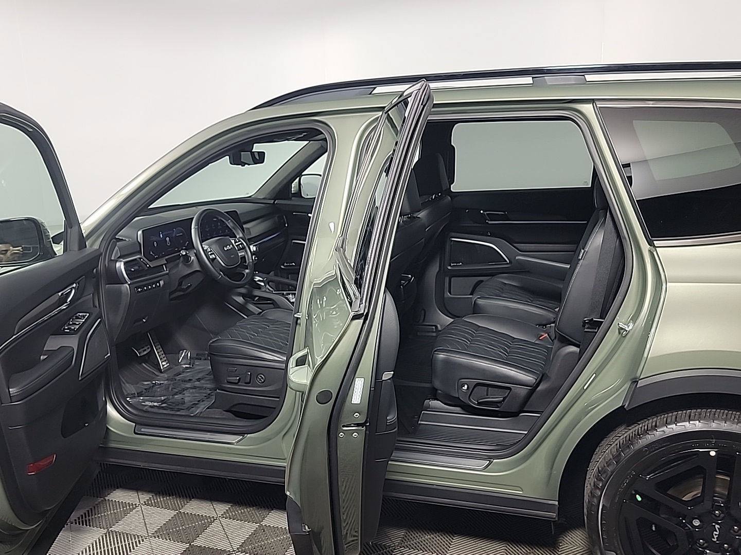 Used 2024 Kia Telluride SX Prestige X-Line AWD/4WD image 16