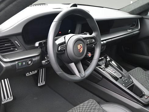 Certified 2026 Porsche 911 Carrera GTS RWD image 5
