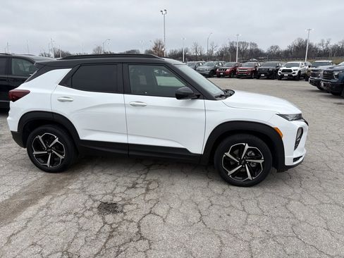 Certified 2023 Chevrolet TrailBlazer RS w/ Convenience Package image 4