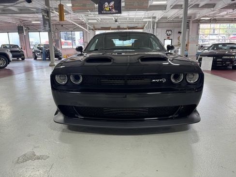 Used 2019 Dodge Challenger SRT Hellcat Redeye image 8