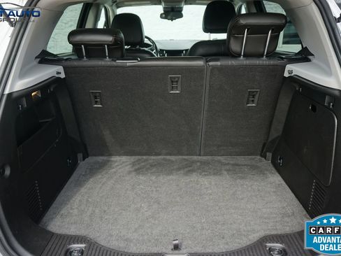 Used 2020 Chevrolet Trax LT w/ LT Convenience Package image 17