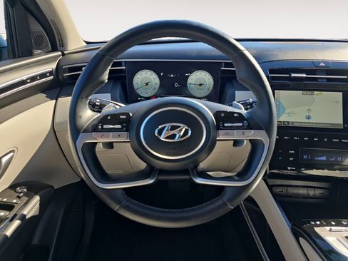 Used 2022 Hyundai Tucson Limited image 11