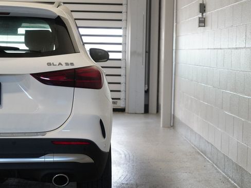 New 2026 Mercedes-Benz GLA 35 AMG 4MATIC image 13