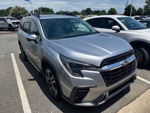 Used 2023 Subaru Ascent Touring AWD/4WD image 2