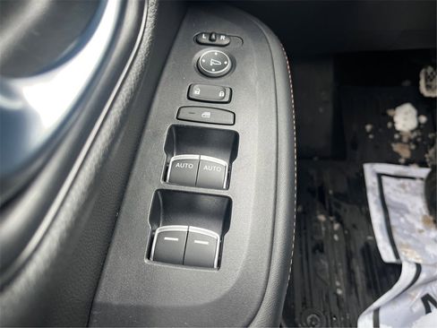 Used 2024 Honda HR-V Sport image 32