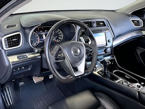 Used 2016 Nissan Maxima SR FWD image 14
