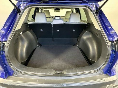 Used 2025 Toyota Corolla Cross LE FWD image 25