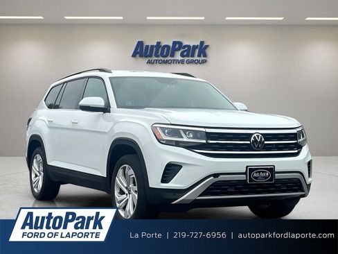 Used 2023 Volkswagen Atlas SE AWD/4WD image 1