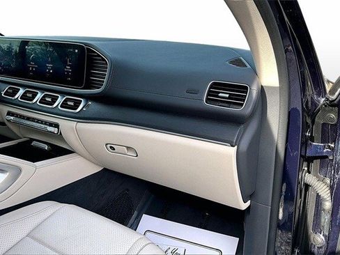 Used 2020 Mercedes-Benz GLS 450 4MATIC image 30