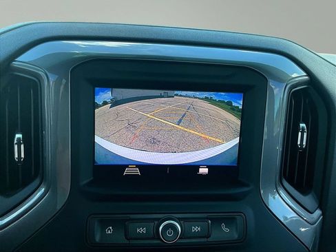 Used 2020 Chevrolet Silverado 1500 Custom w/ Custom Value Package AWD/4WD image 17