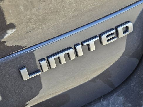 New 2025 Jeep Grand Cherokee L Limited image 12