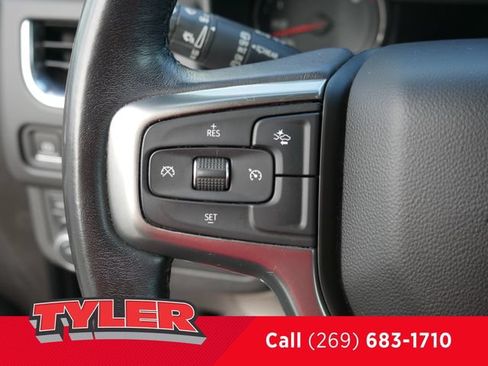 Used 2021 Chevrolet Suburban Z71 AWD/4WD image 30