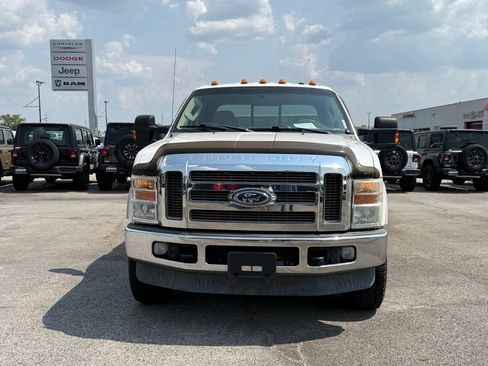 Used 2010 Ford F350 4x4 Crew Cab Super Duty image 2